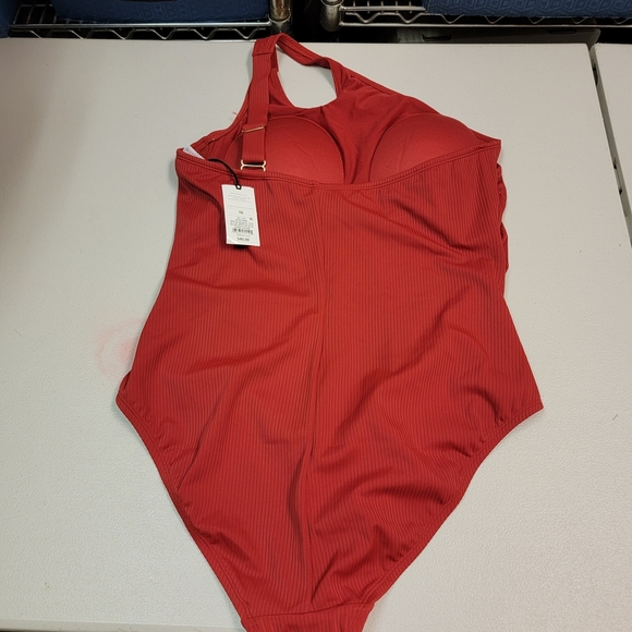 Shade And Shore Off The Shoulder Asymmetrical Red One Piece Size 18 - Picture 2 of 7
